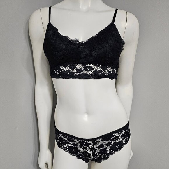 Floral Lace Cami Lingerie Set - Picture 2 of 4